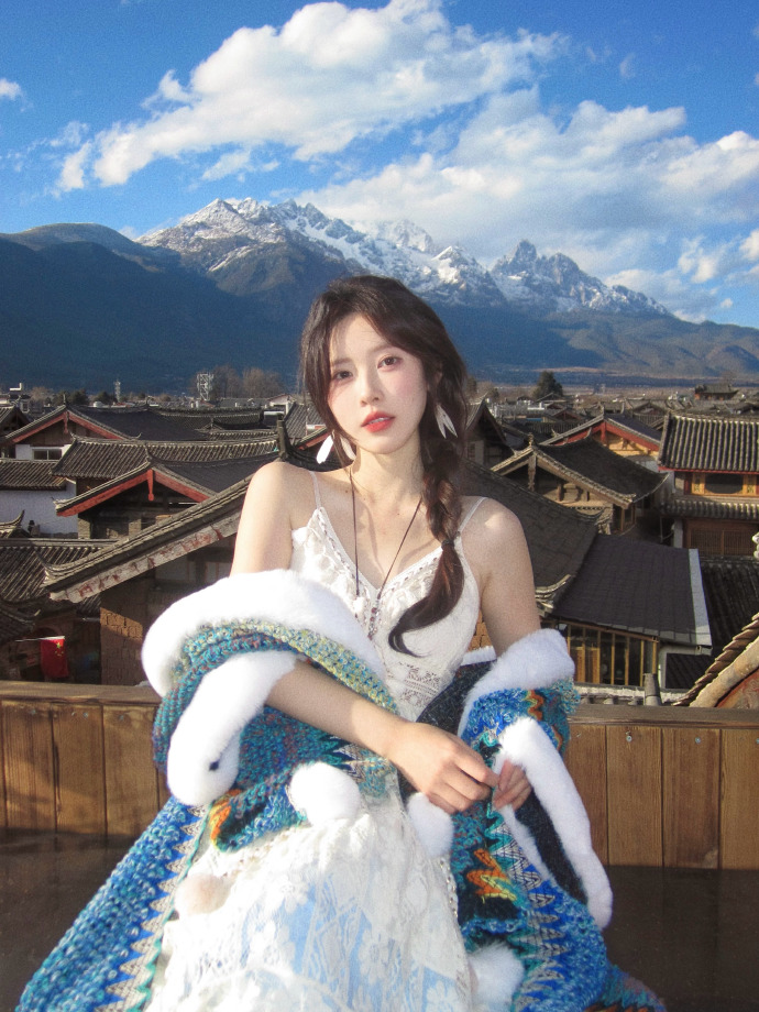 与凤行 封面